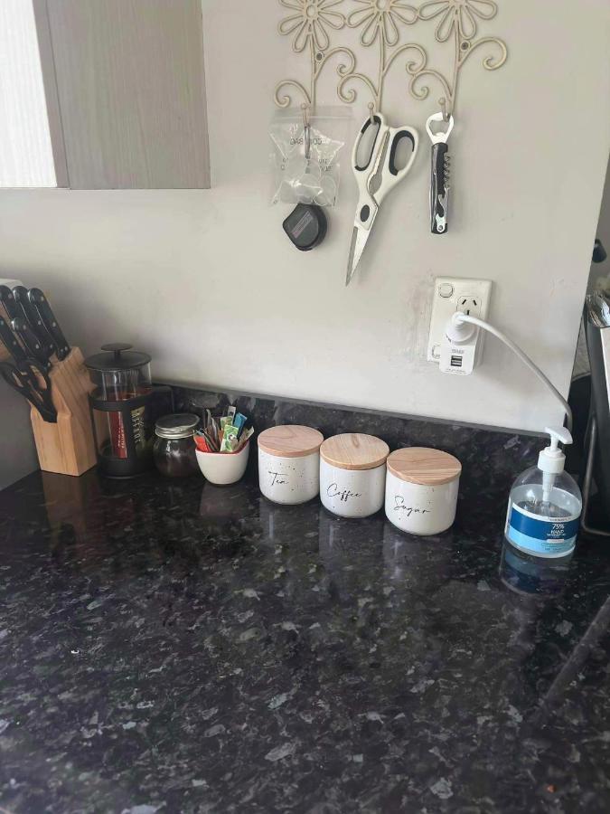 Renwick In The City Nelson, 10Min Walk To City Centre, Full Kitchen, Fast Fibre Wifi, Drive 13Min To Airport, 5Min To Hospital, Quiet Street, Dog Friendly Ngoại thất bức ảnh