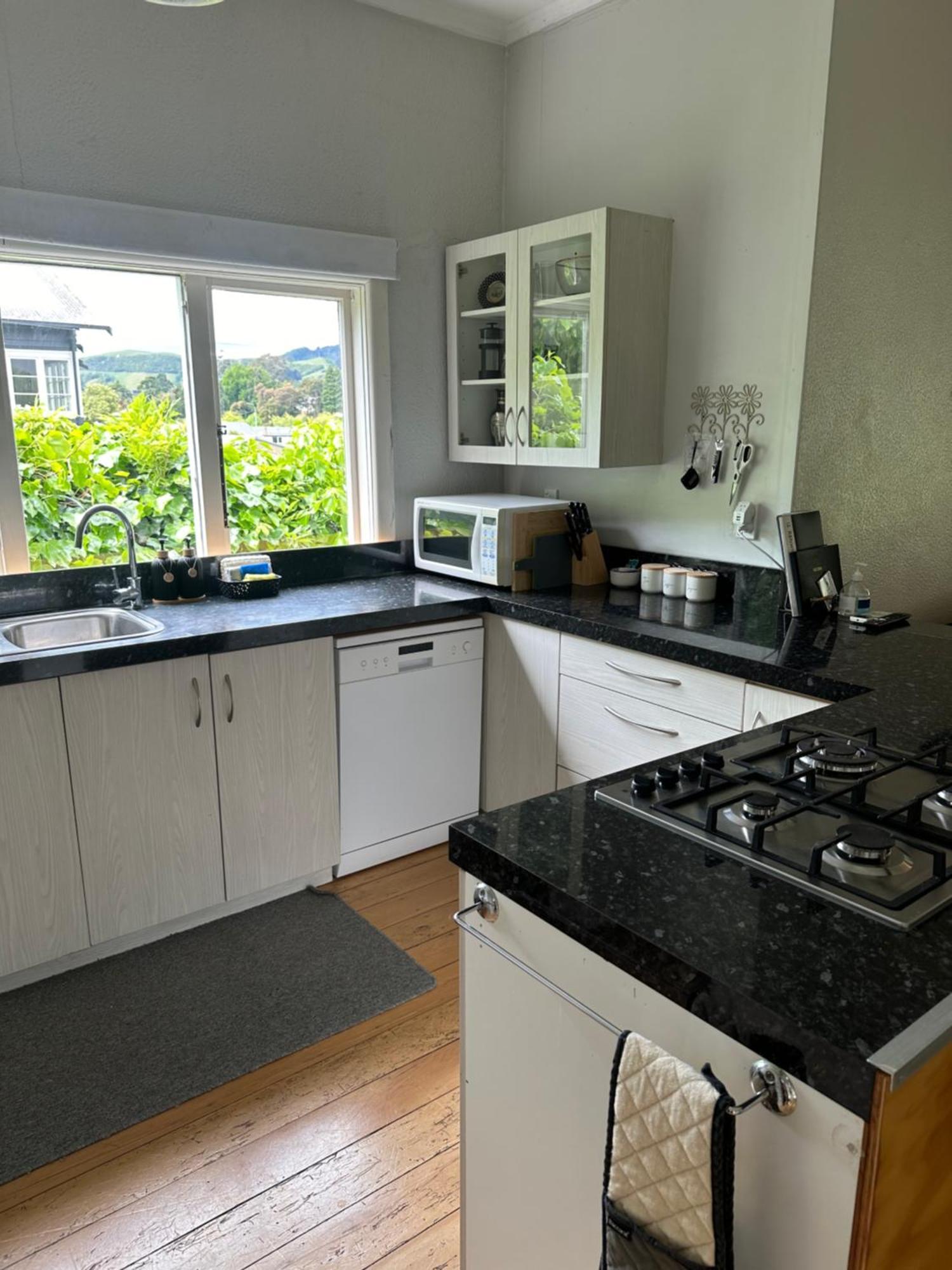 Renwick In The City Nelson, 10Min Walk To City Centre, Full Kitchen, Fast Fibre Wifi, Drive 13Min To Airport, 5Min To Hospital, Quiet Street, Dog Friendly Ngoại thất bức ảnh